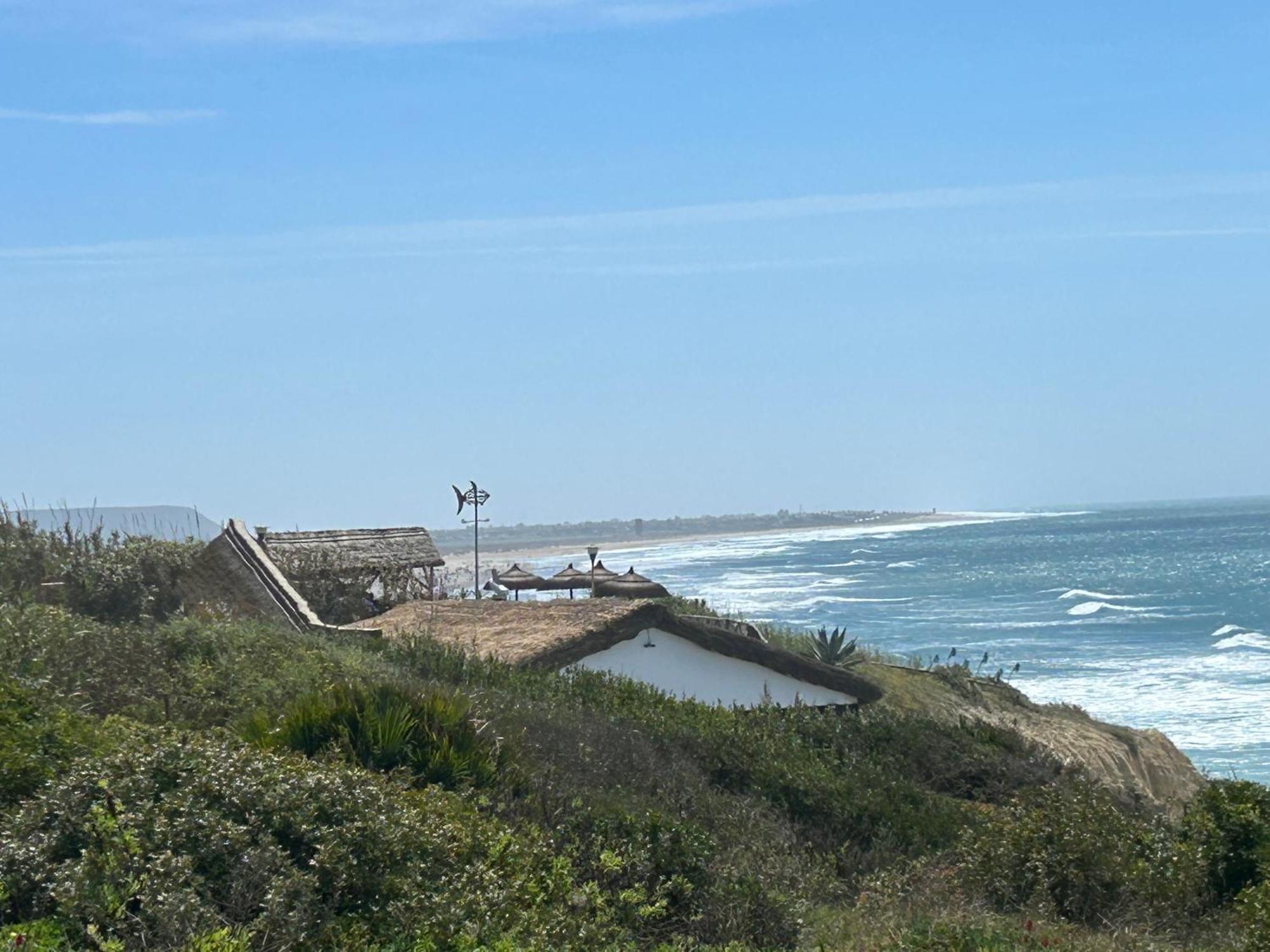 Junto Al Mar Roqueo Nicolas *